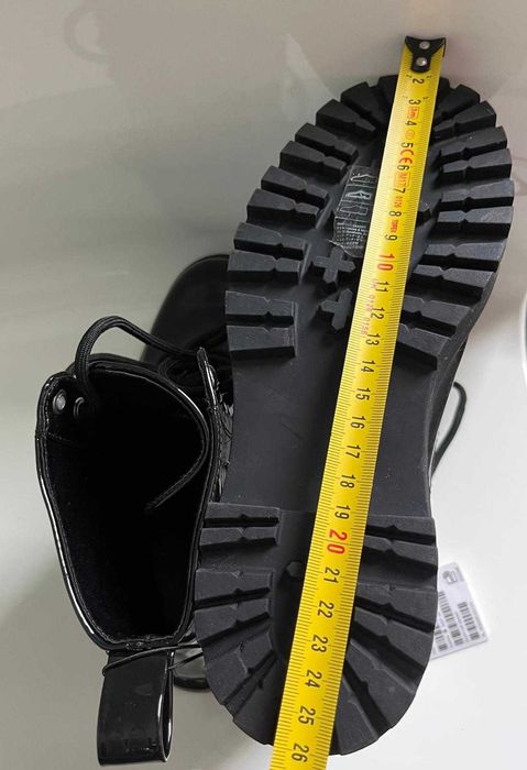 Martens H&M Lakierki Glany Nowe 36 czarne półbuty