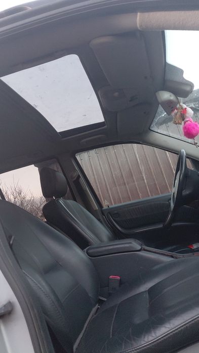 Розбираю Мерседес ML 270 2.7 диз.