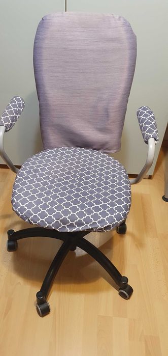 Fotel biurowy obrotowy