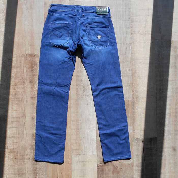 ** 2 Calças novas GUESS 40€ / 2 GUESS jeans new 40€ **