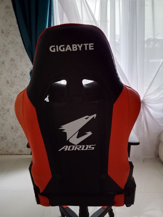 Ігрове крісло Аурус