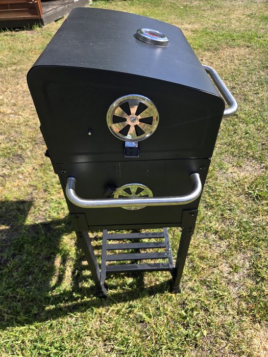 Sprzedam grill węglowy
