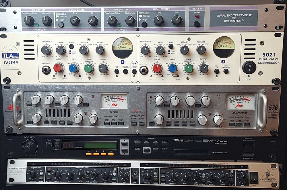 Multi Efeitos vintage - Yamaha EMP700