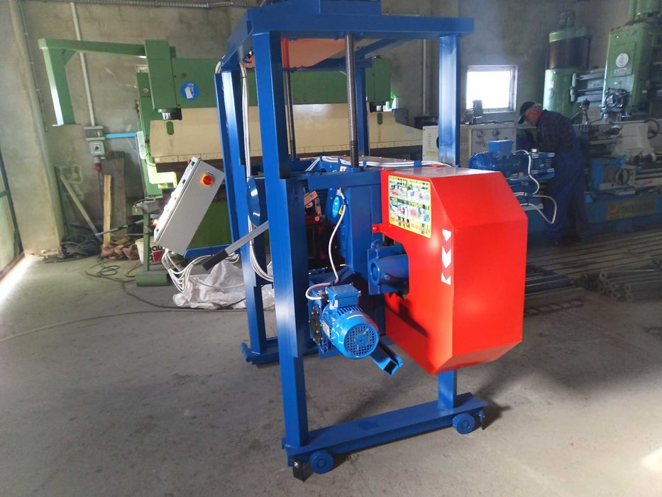 trak taśmowy z hydrauliką