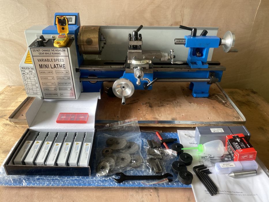 Токарно-винторезный станок CJ0618 [DBL180] 550w