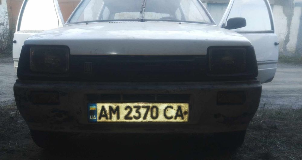 Автомобіль ВАЗ ОКА 1111