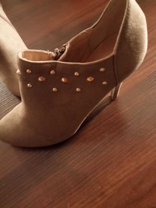 Buty firmy Graceland  38