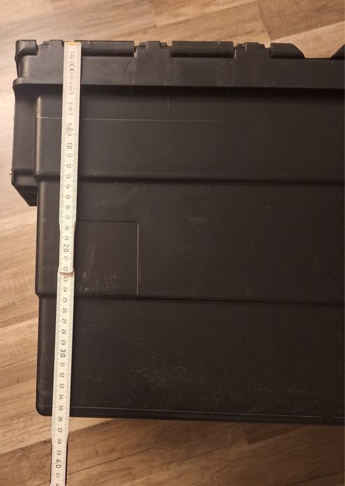 Skrzynia plastikowa kurierska