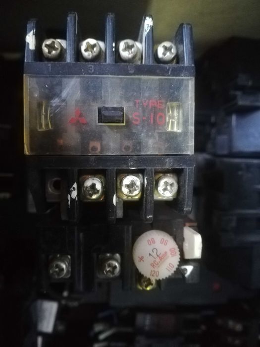 Магнитный контактор Mitsubishi с тепловым реле