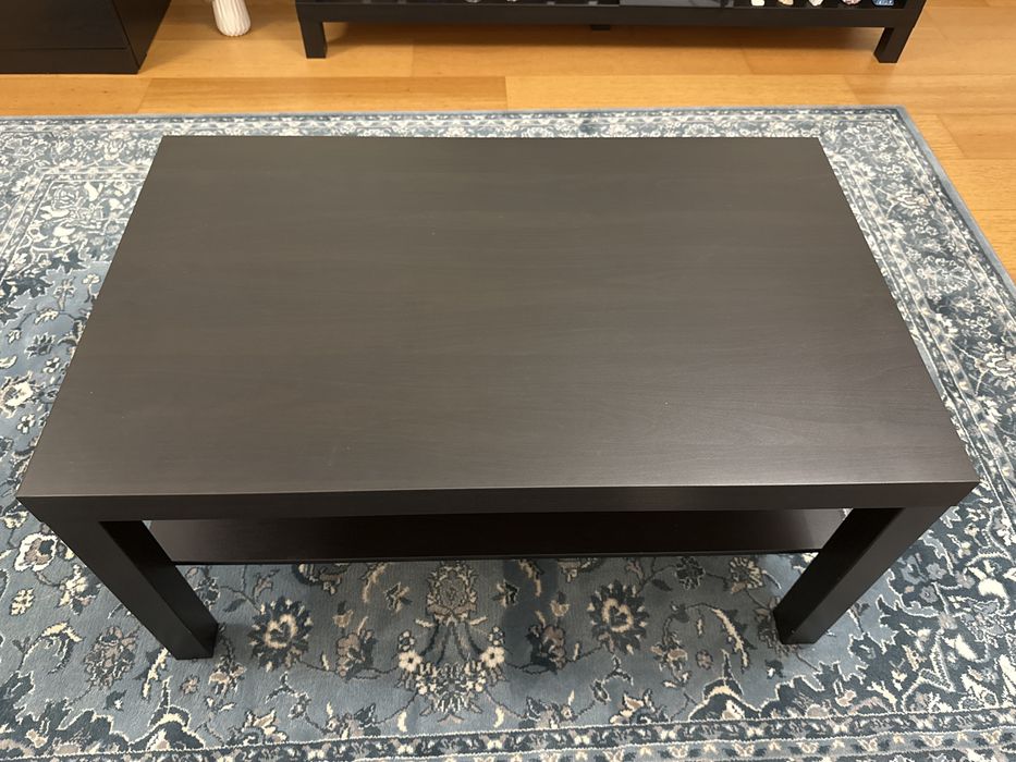 Mesa de centro preta