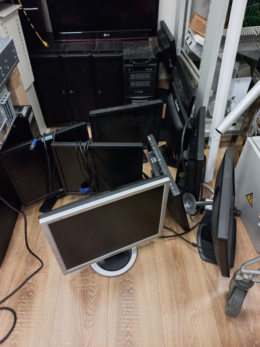 Продам монітори samsung, LG, Philips, acer
