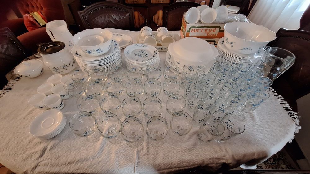 Kit de Louça de Porcelana