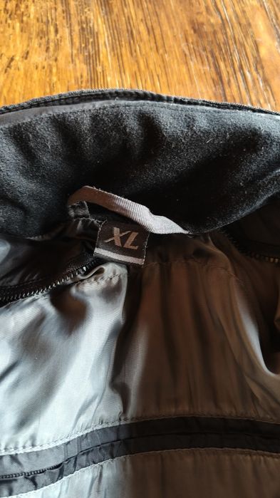 Продам мотокуртку XL