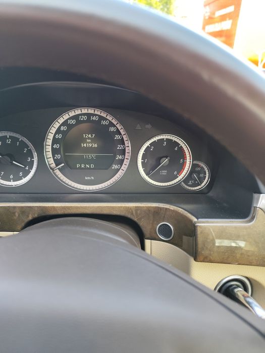 Sprzedam Mercedesa E klasa  W 212 2.2 170 KM