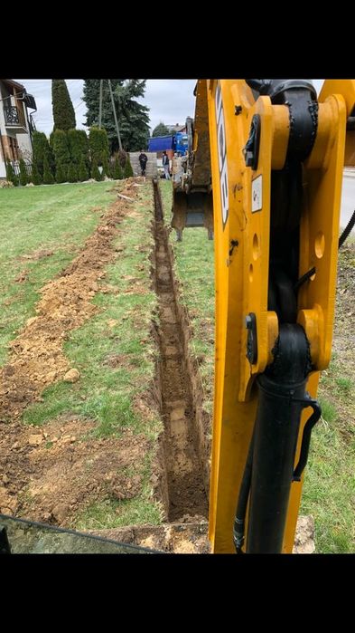 Usługi Minikoparką Wywrotką do 3.5t i 10t.