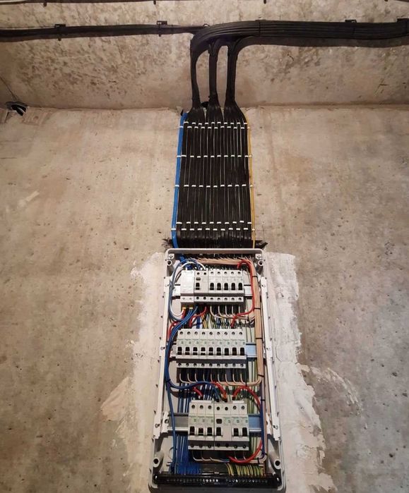 ЧЕСТНЫЙ ОПЫТНЫЙ ЭЛЕКТРИК. Все электротехнические услуги, недорого