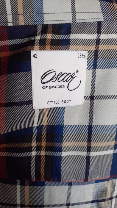 мужская рубашка OSCAR of SWEDEN  42/16.5 body fit