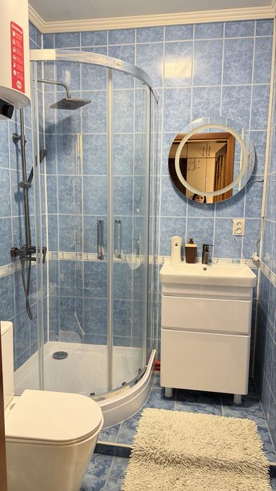 Продам 1 кім з ремонтом і меблями