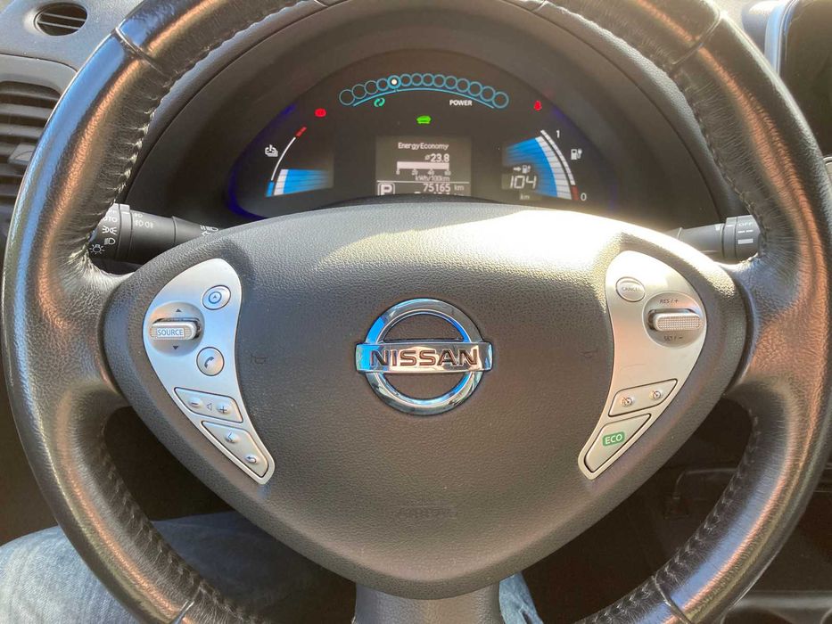 Nissan Leaf 24 KWt, рідний пробіг, 12 палок, тепловий насос, без ДТП