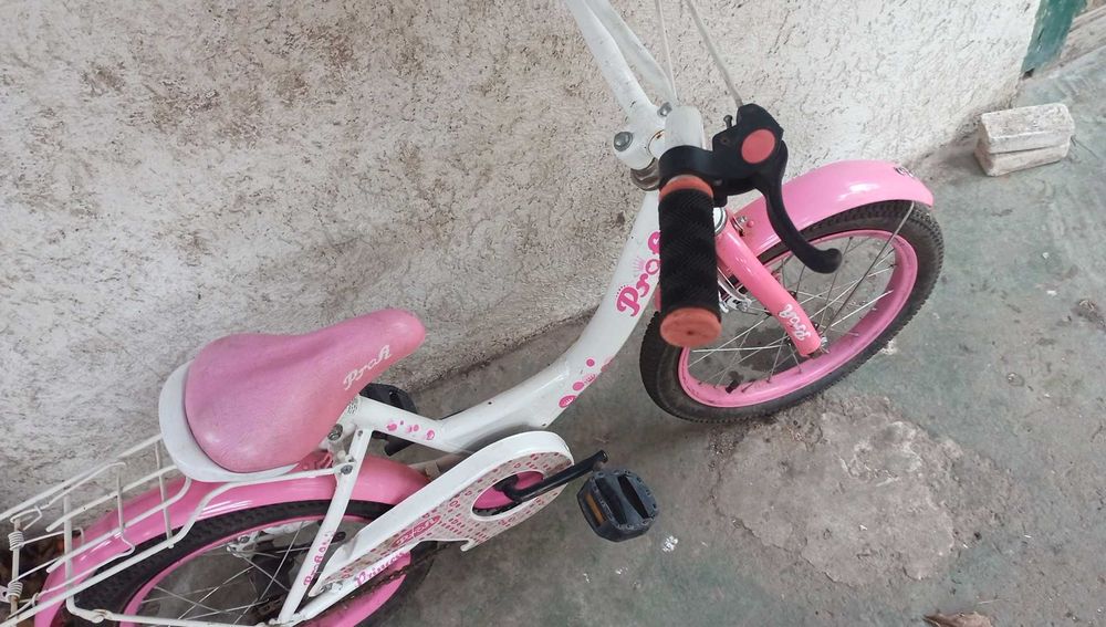 Велосипед для дівчинки