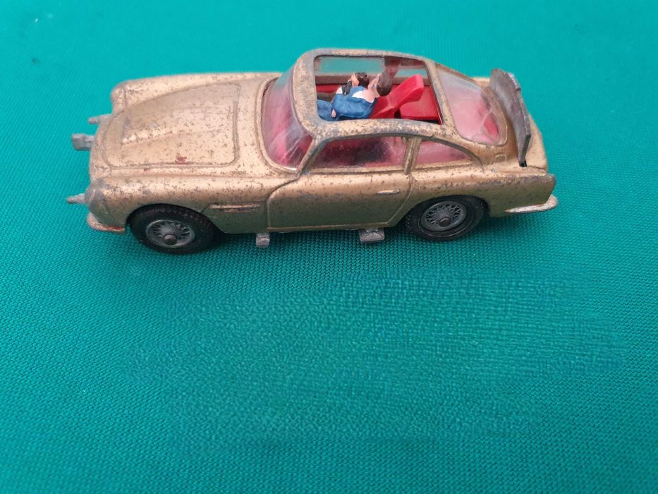 Aston Martin DB5 1:43 - James Bond 007 - CORGI TOYS, Anos 60 - England