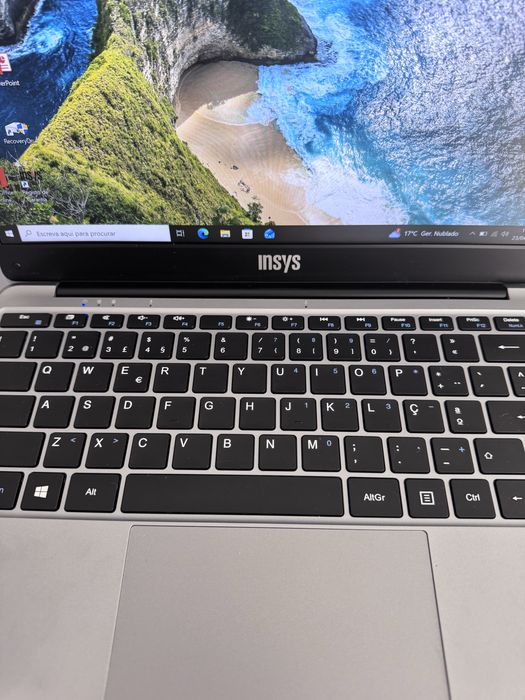 Computador portatil marca insys