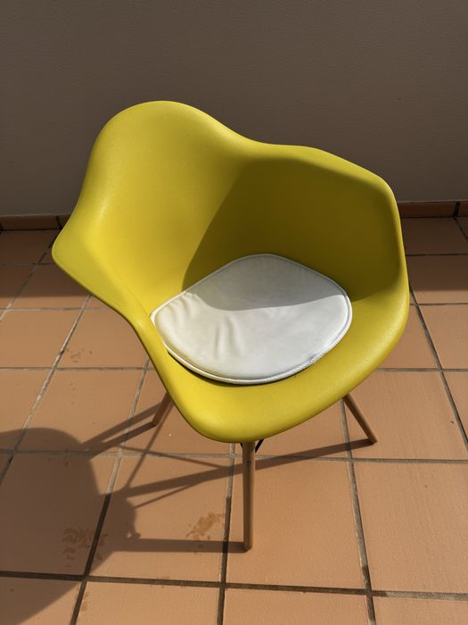 Cadeiras de várias cores