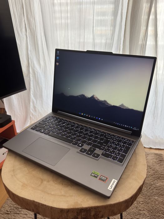 Lenovo Legion Slim 5 - RTX4070 - Ryzen 7 8845HS - 32GB RAM