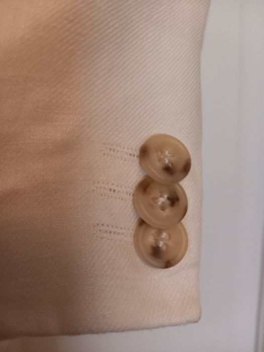Blazer em linho da Máximo Dutti  na cor cru