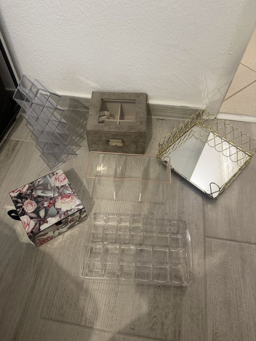 Zestaw do przechowywania biżuterii i kosmetyków