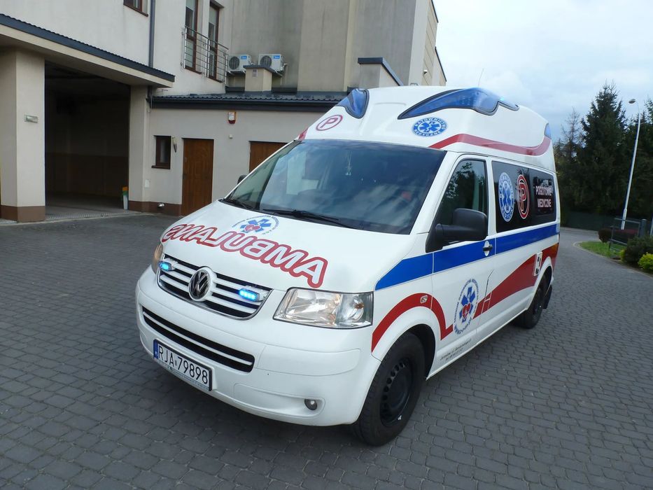 Volkswagen Transporter  Volkstwagen Transporter 2,5 TDI Ambulans