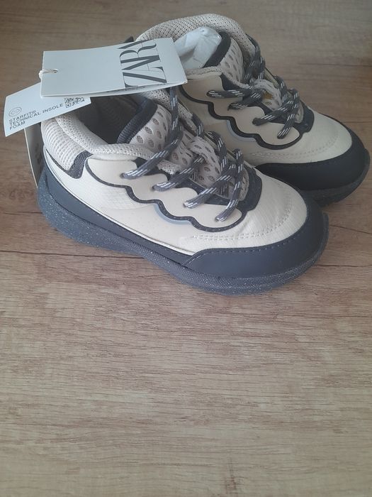 Кросівки Zara нові