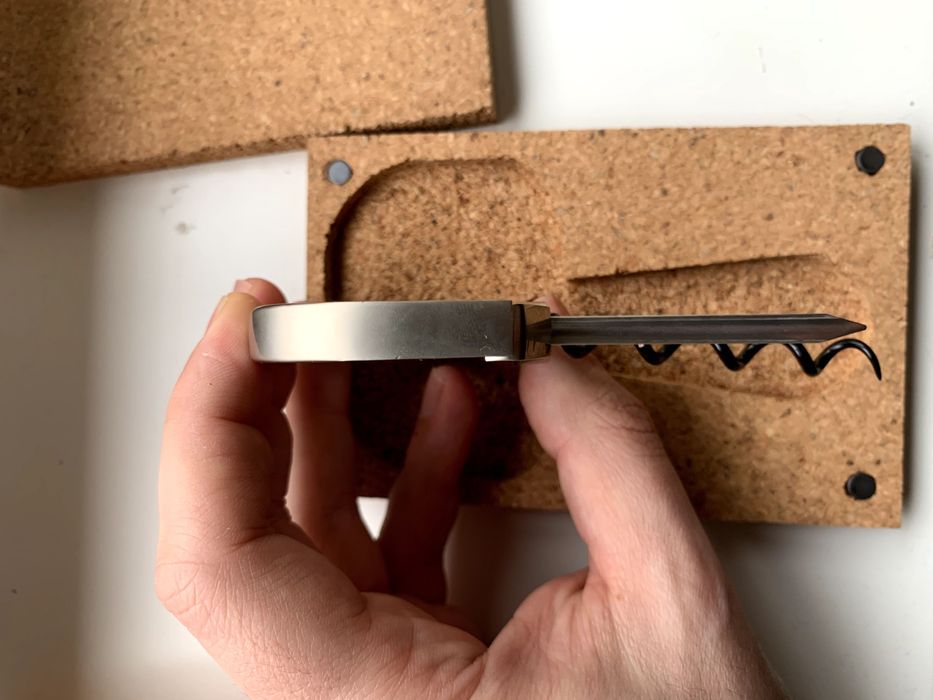 saca-rolhas de duas peças