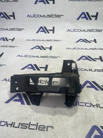 Кронштейн заднего бампера левый под фонарь Jeep Cherokee 19-21