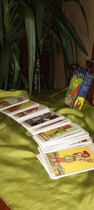 Карти Таро класична колода