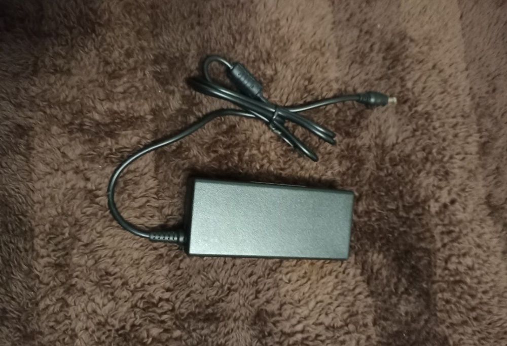 Блок живлення Samsung Уцінка