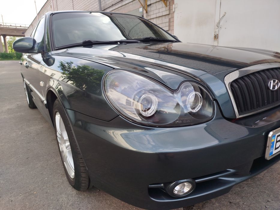 Hyundai sonata ef