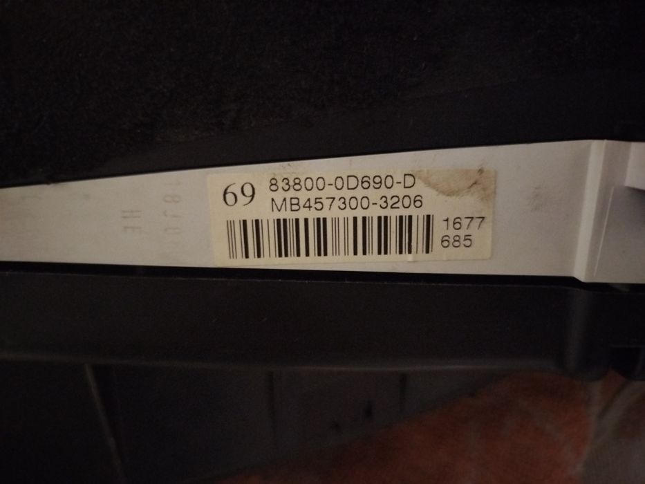 Toyota Yaris II 1.4 D licznik