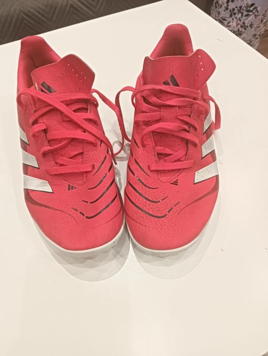 Turfy Adidas Predator r 38
