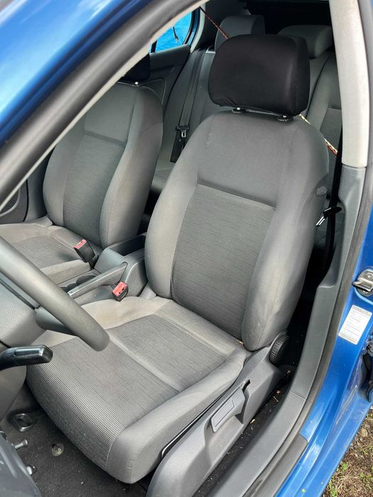 fotel fotele przód lewy prawy kierowcy pasażera kanapa siedzisko oparcie tył vw golf v 5 1k0 2003 -2009 hatchback 5 drzwi