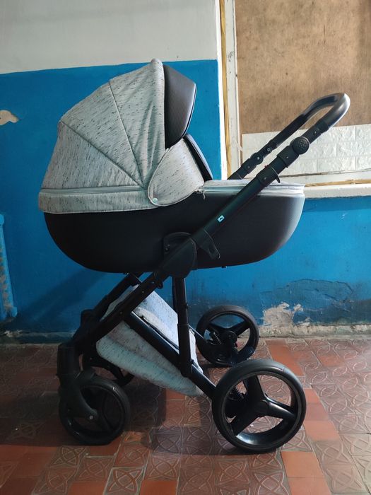 Коляска Adamex Luciano