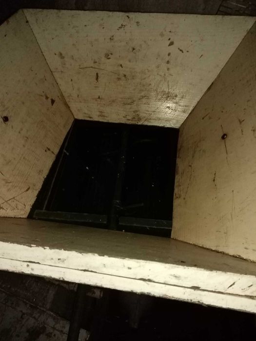 Ralador manual em madeira