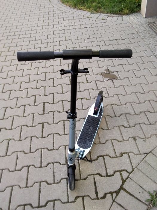 sprzedam hulajnogę firmy oxelo