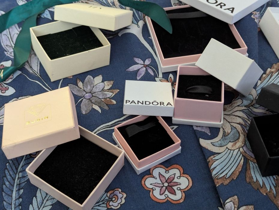 Pudełka na biżuterię