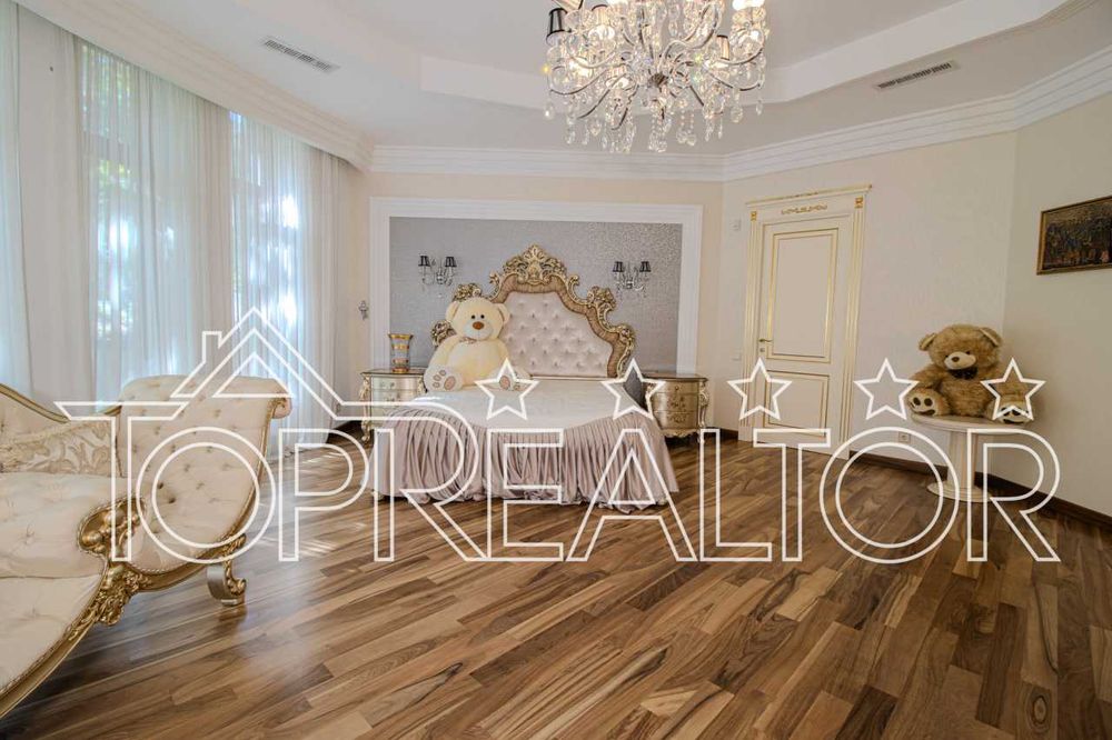 Елітний будинок у к.м. Park House з 13-метровим басейном