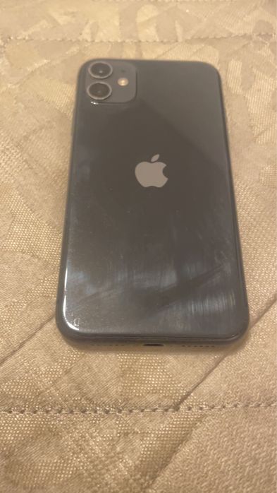 Iphone 11 64gb 83% bateria