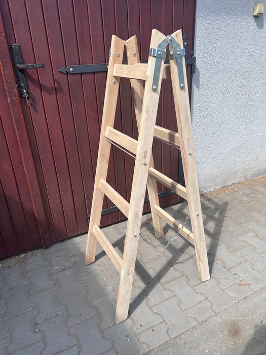 Sprzedam drewnianą drabinę malarską