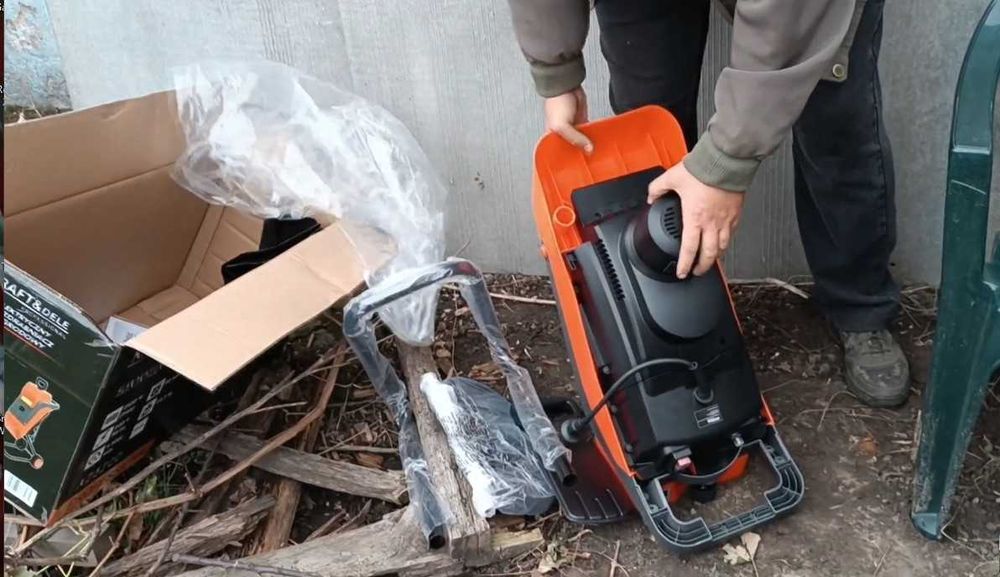 Подрібнювач гілок(Польща)3500вт.Електричний подрібнювач гілок.