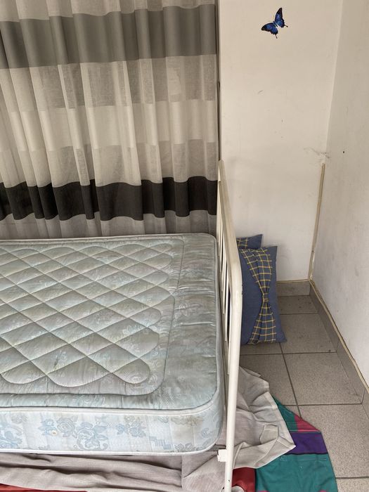 Cama de ferro + colchão