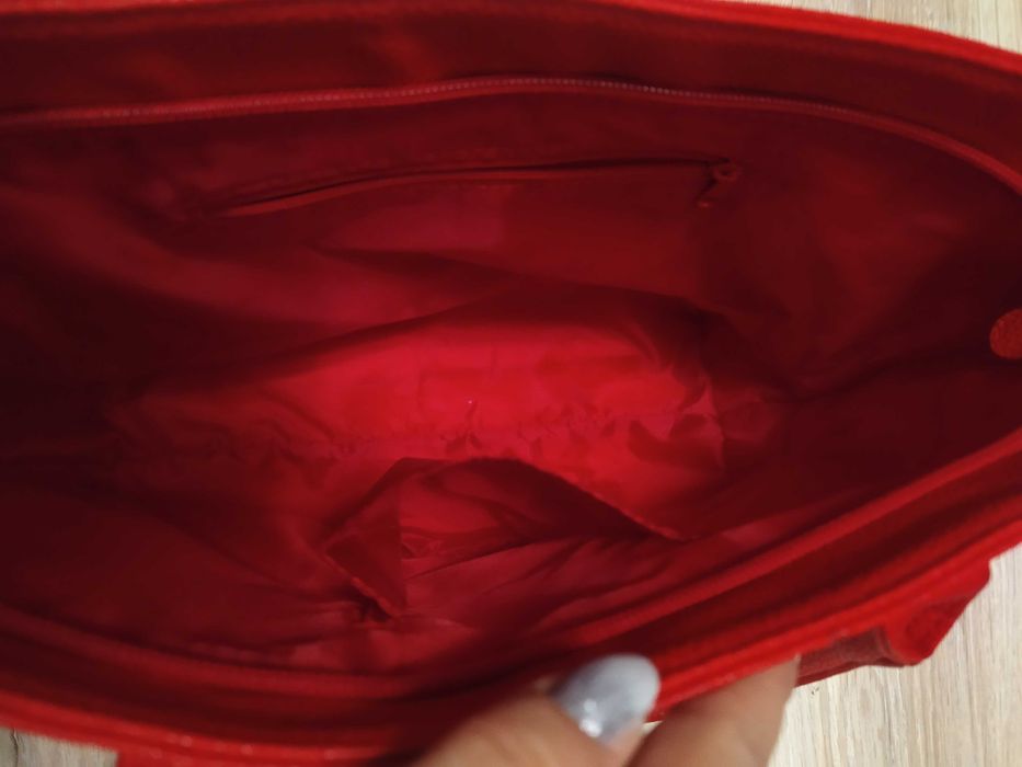 Torebka czerwona do ręki